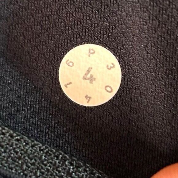 Lululemon Circuit Breaker Skirt (Regular) 13" Frozen Fizz White Black Skort 4 - Picture 3 of 6